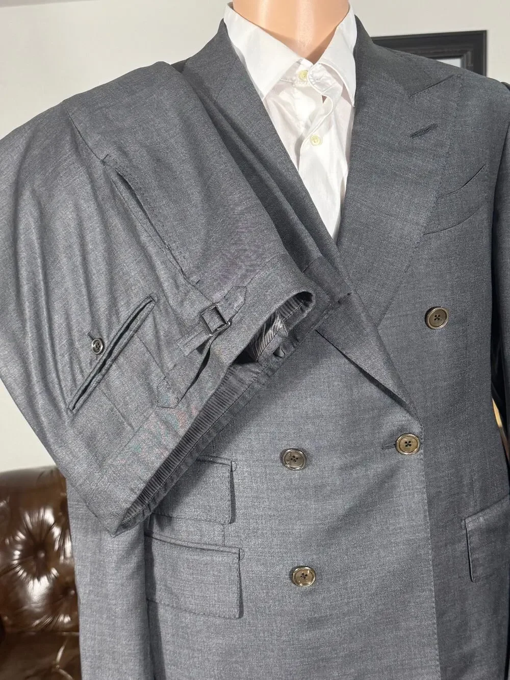 Tom Ford Charcoal Wool Peak Lapel Double Breasted 2Pc Suit 50C 40S US 34x29 Pant
